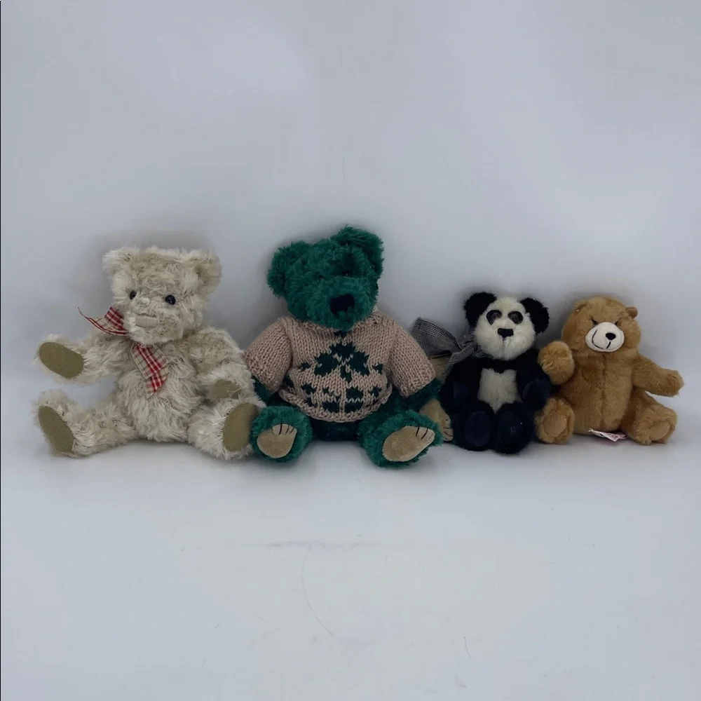Set of Four Vintage Plush Teddy Bears, Boyd’s Bear